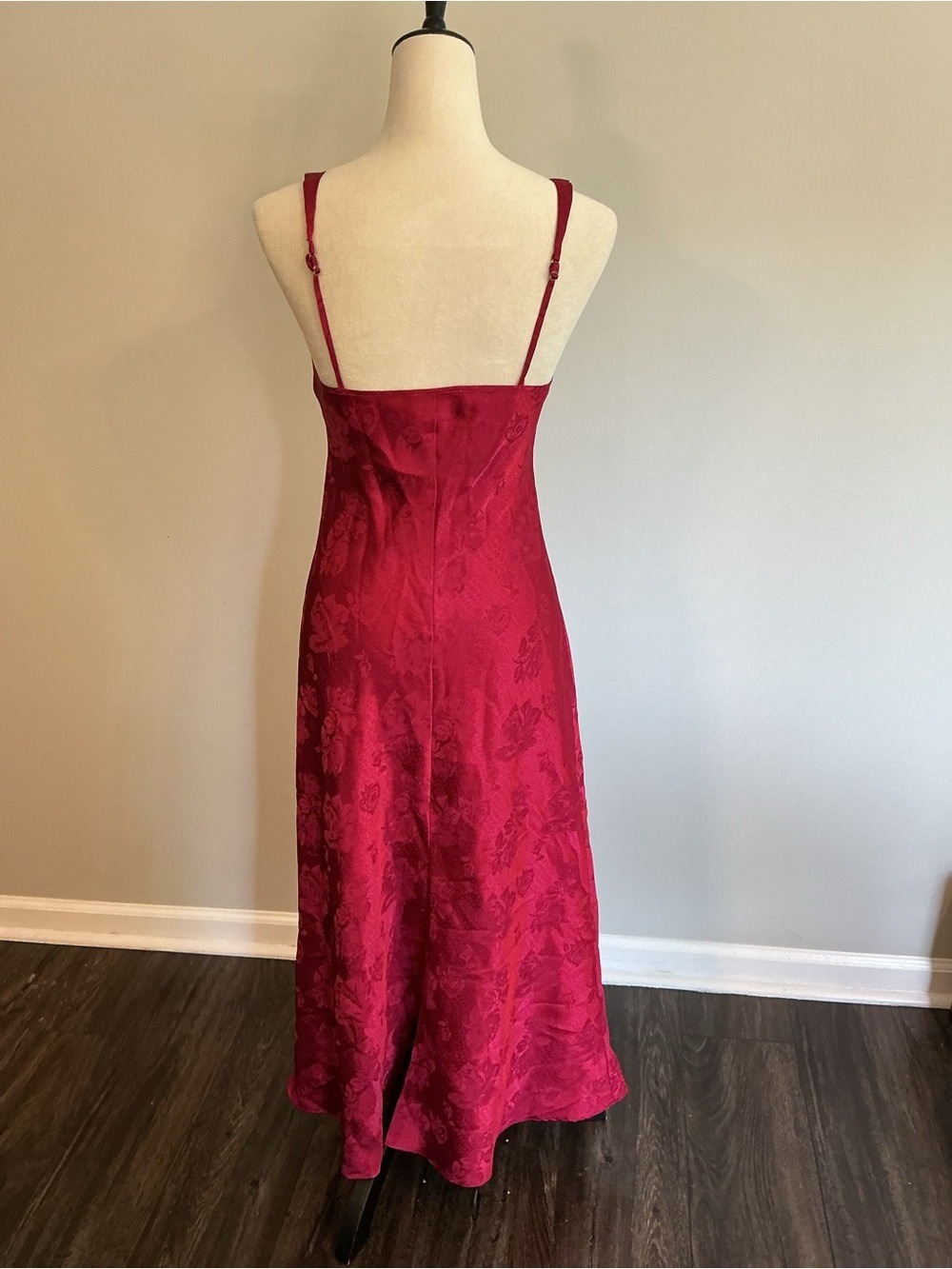 Jones New York Vintage Jacquard Gown - Picture 4 of 8